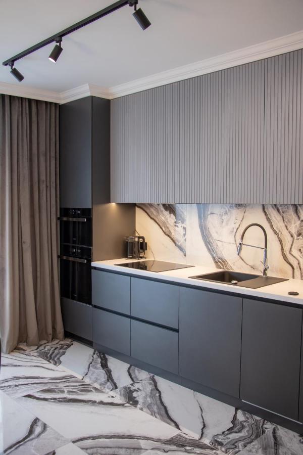 Royal 2 Apartments On Shevchenka 38 Str Lviv Ngoại thất bức ảnh