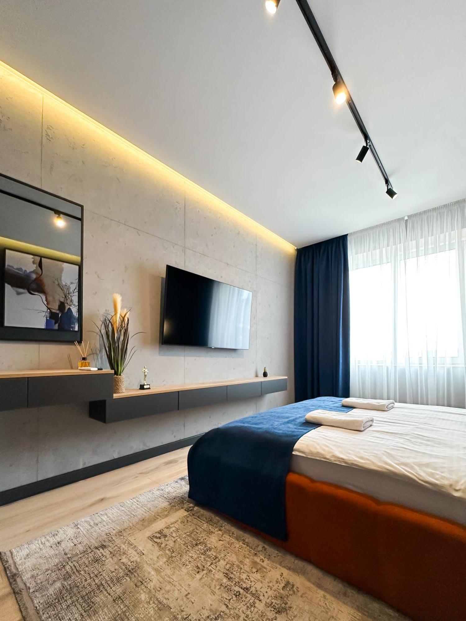 Royal 2 Apartments On Shevchenka 38 Str Lviv Ngoại thất bức ảnh