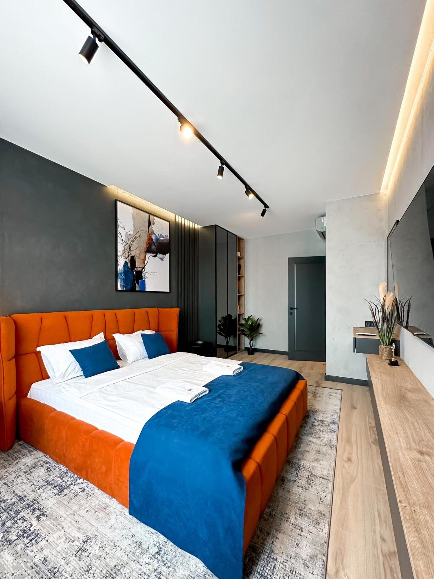 Royal 2 Apartments On Shevchenka 38 Str Lviv Ngoại thất bức ảnh